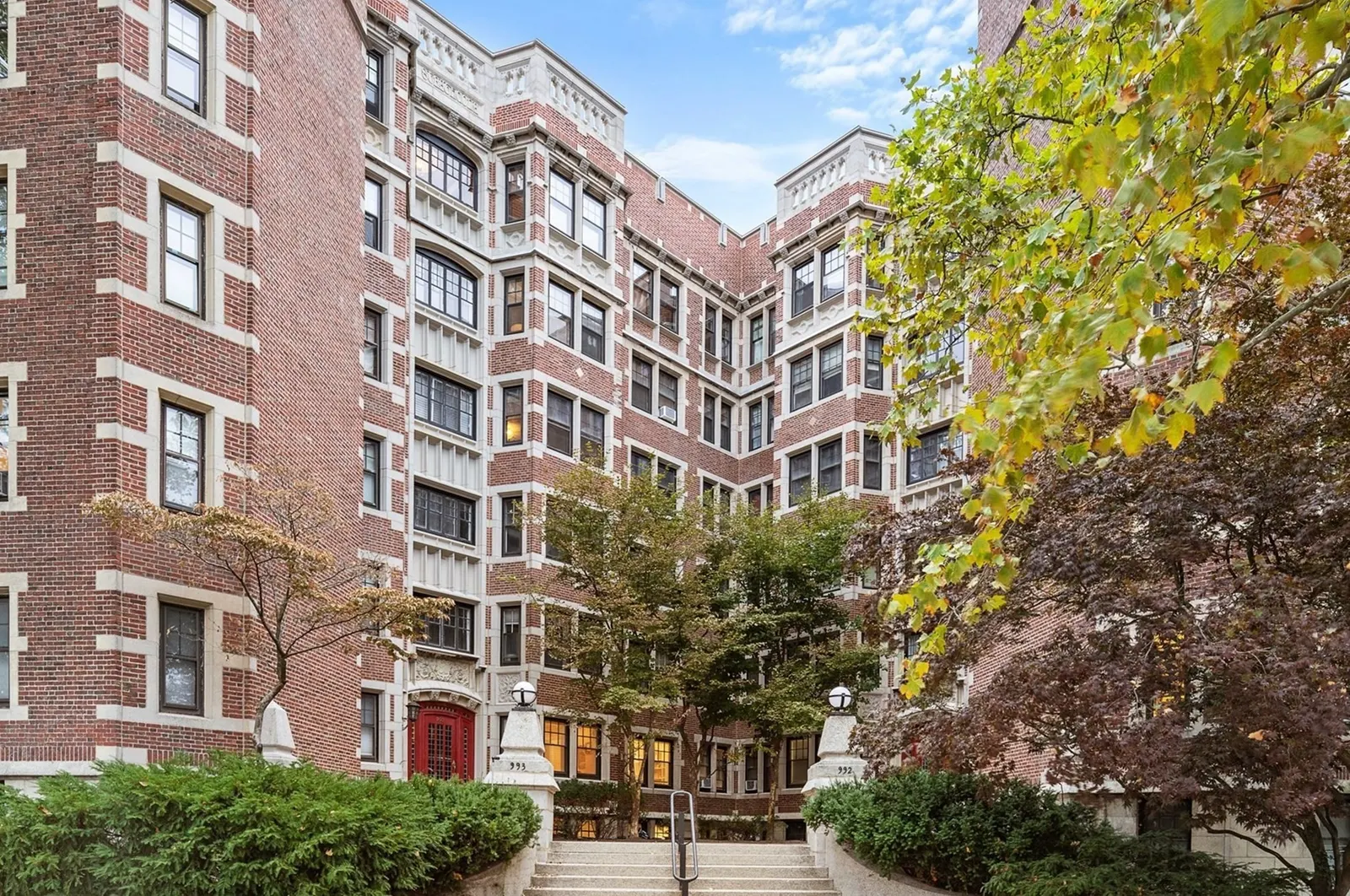 993 Memorial Drive #603, Cambridge