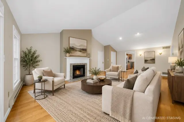 28 Essex Green Lane #D