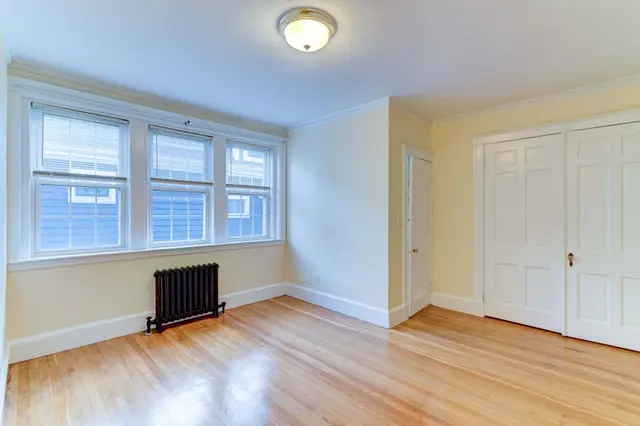 17 Greenleaf Street #5