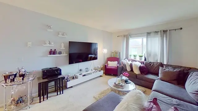 9 Weld St #38
