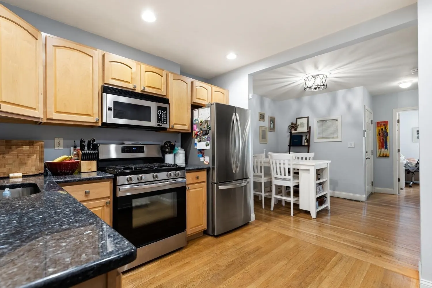 606 E 6th St #1, Boston