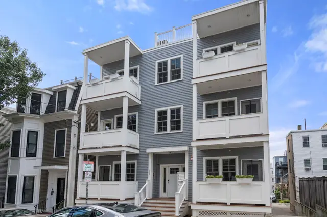 25 Mercer St #1