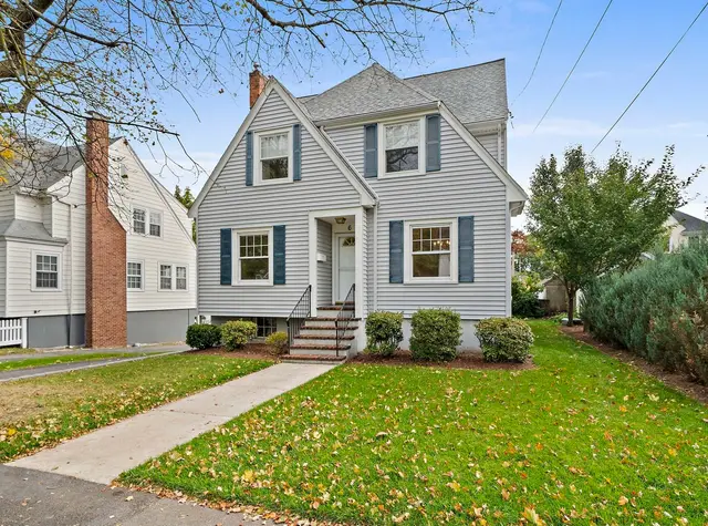 6 Rowe St