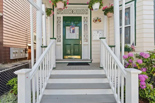 9 Romsey St #3