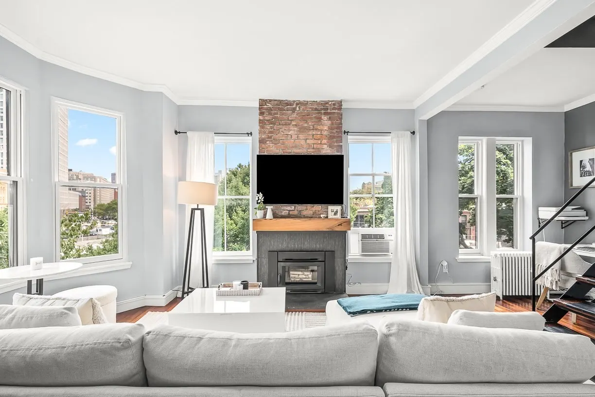 17 Cazenove St #408, Boston