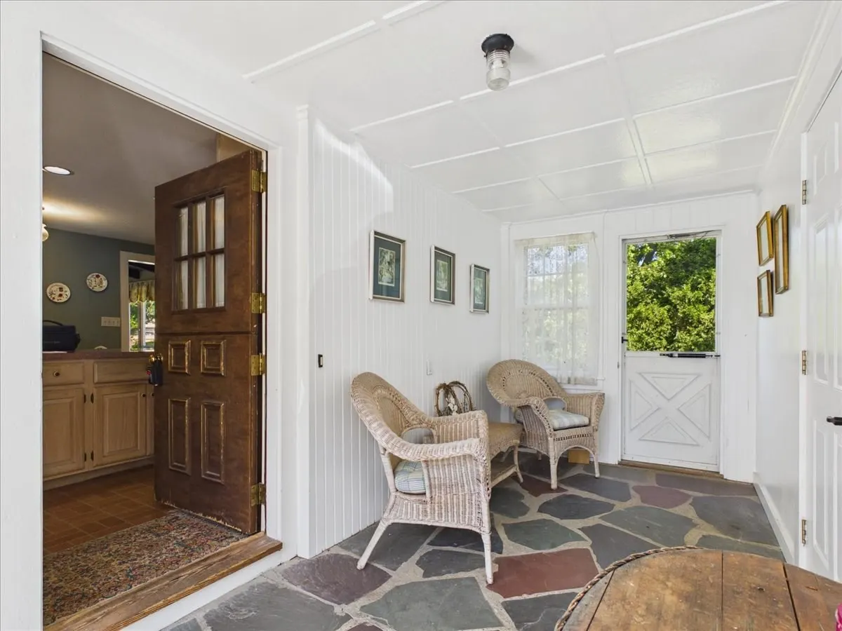 627 S Franklin St, Holbrook