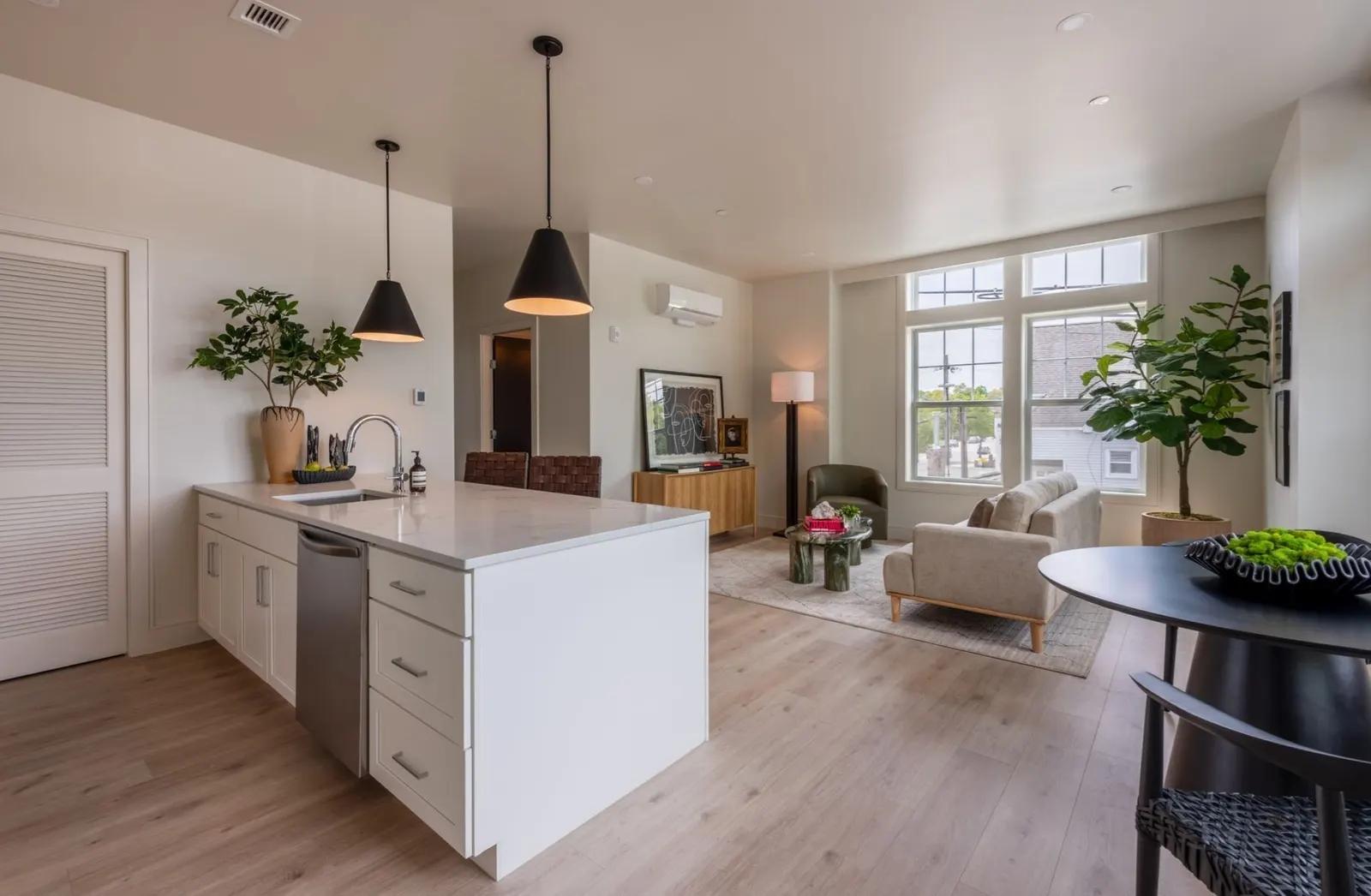 1223 Washington St #1, Norwood