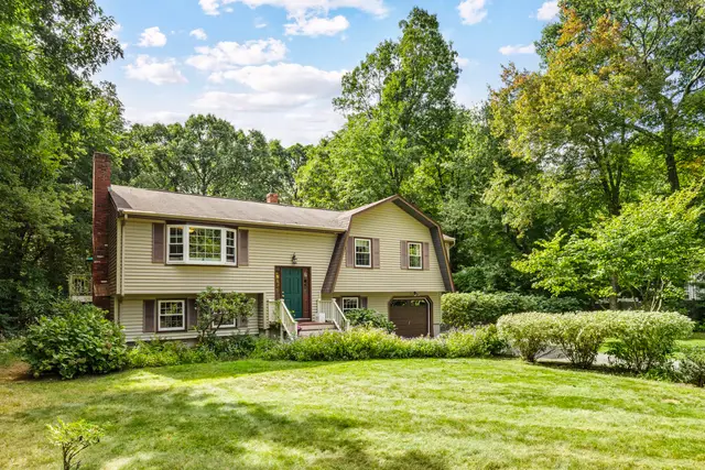 23 Teresa Rd