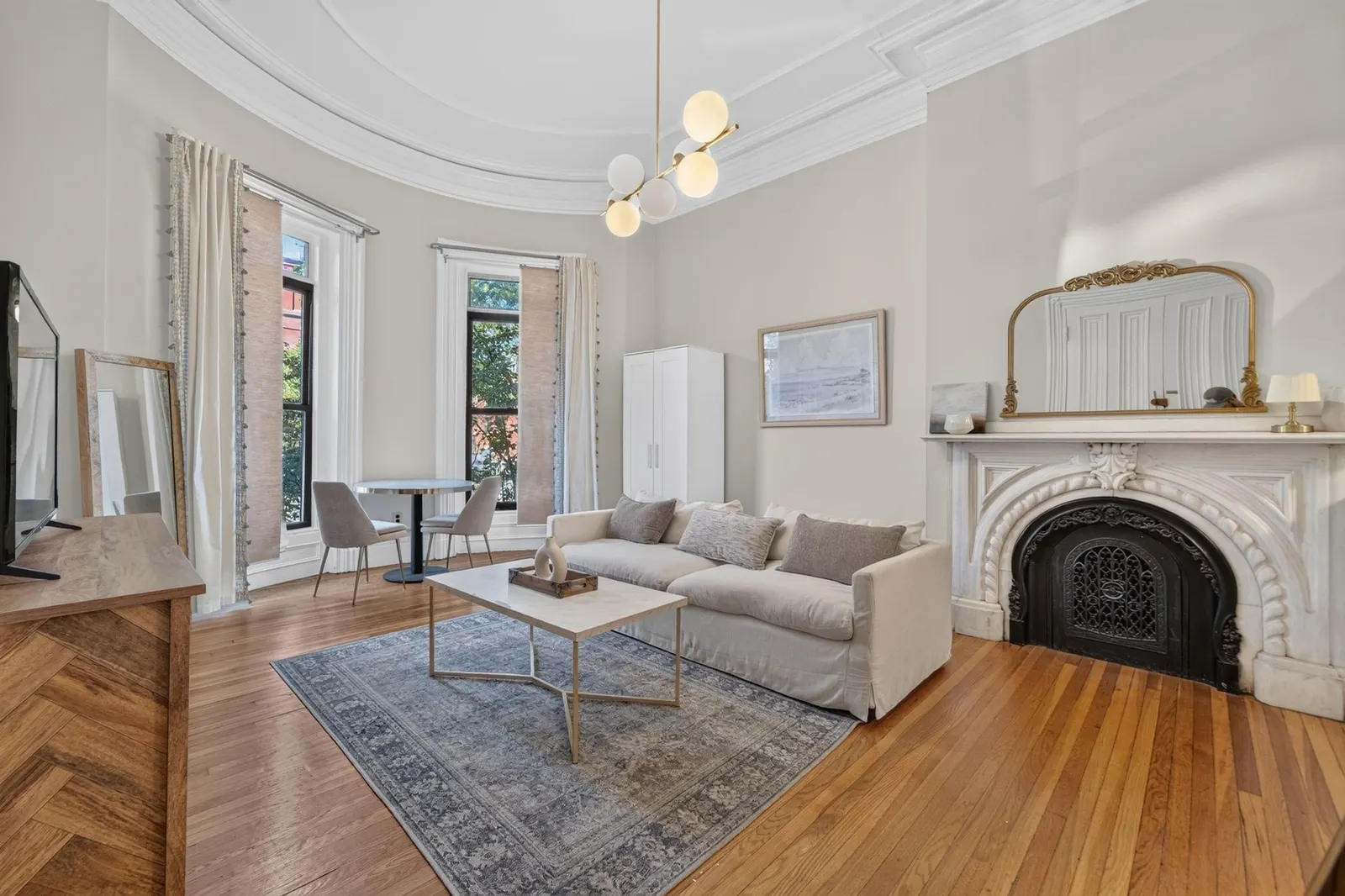 656 Tremont St #2A, Boston