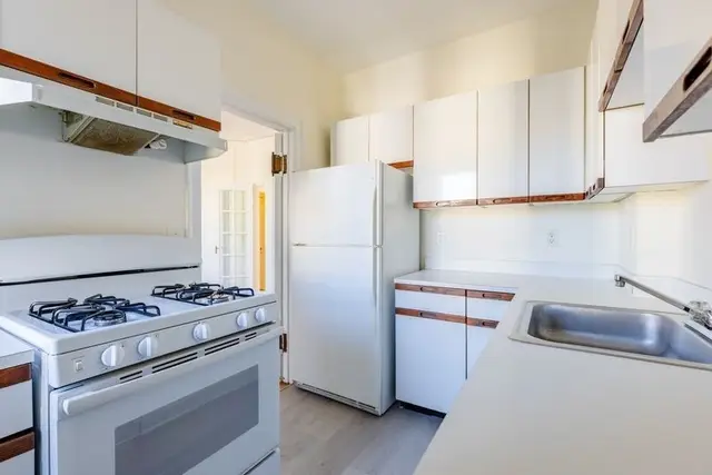 1263 Commonwealth Ave #4