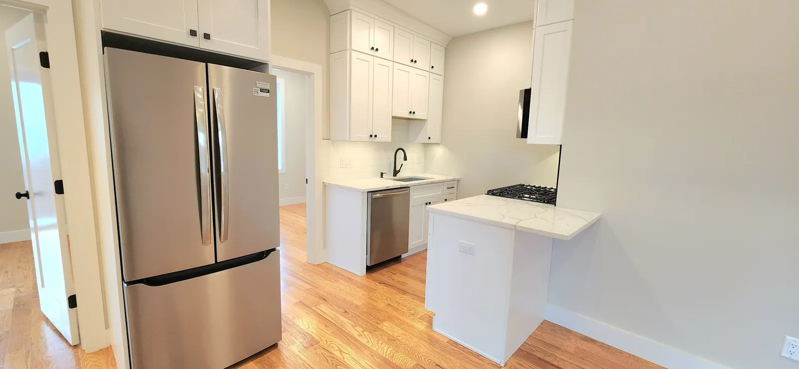 58 Lubec #6, Boston