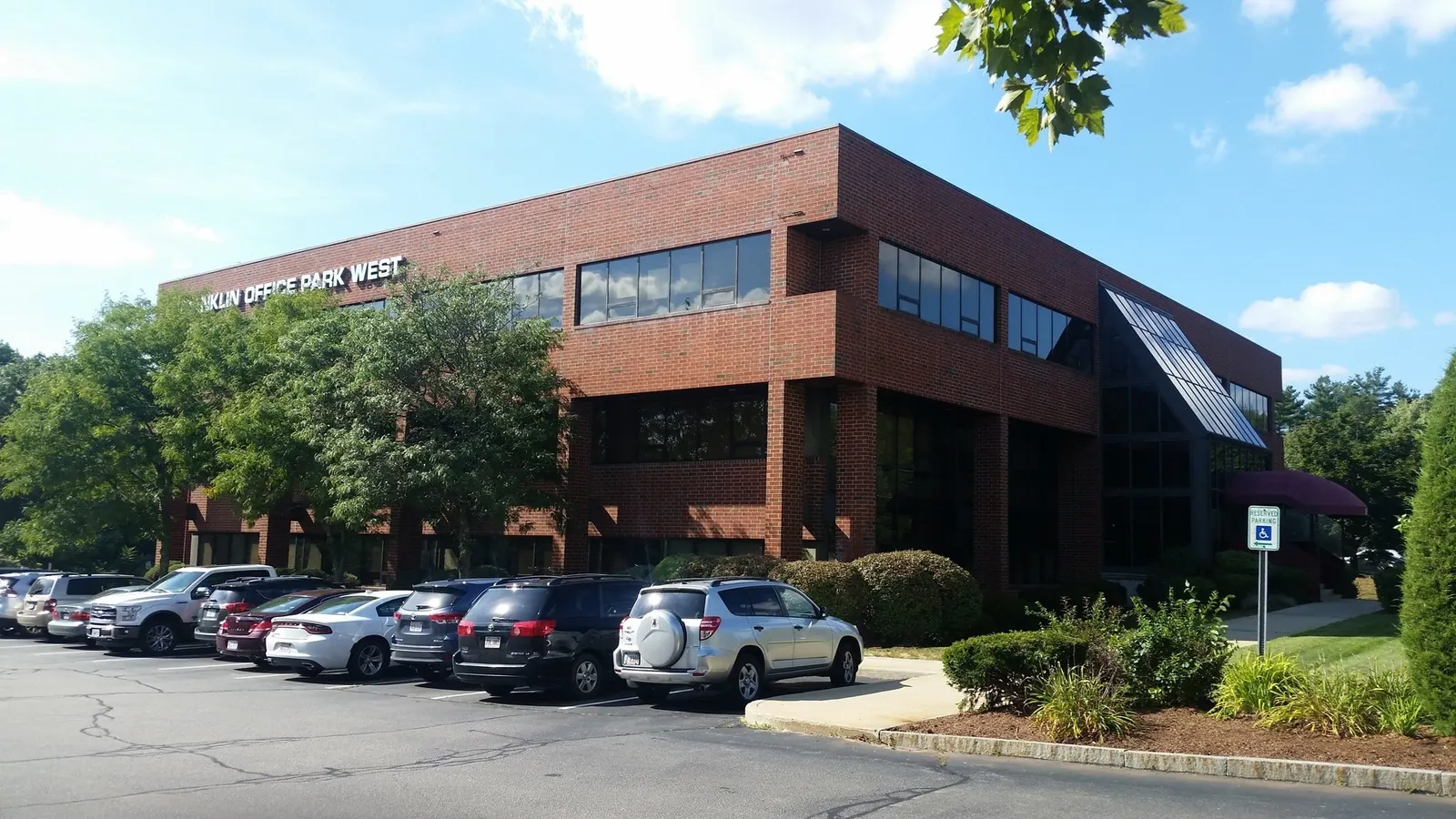 38 Pond St, Franklin