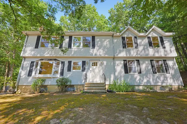 12 White Ave
