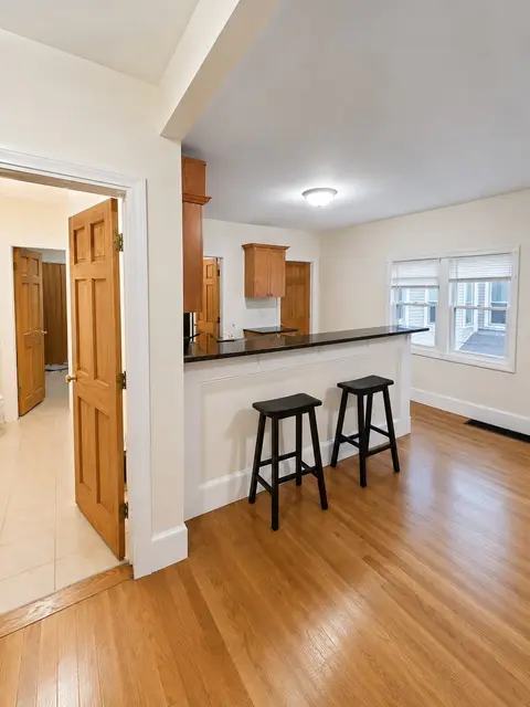 185 Beacon #2