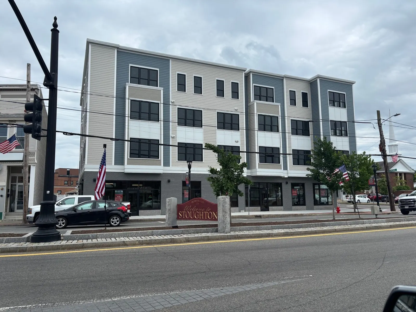 760 Washington St #404, Stoughton