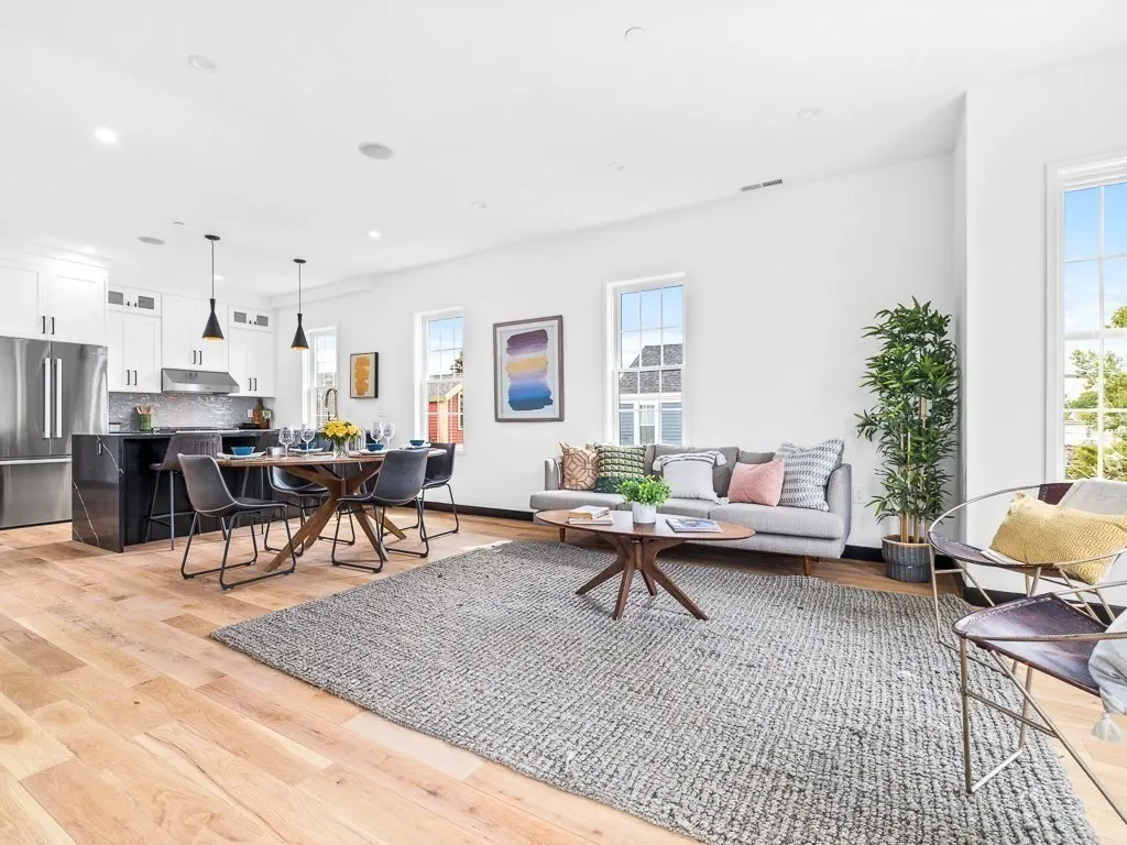 14 Carlton St #C, Somerville
