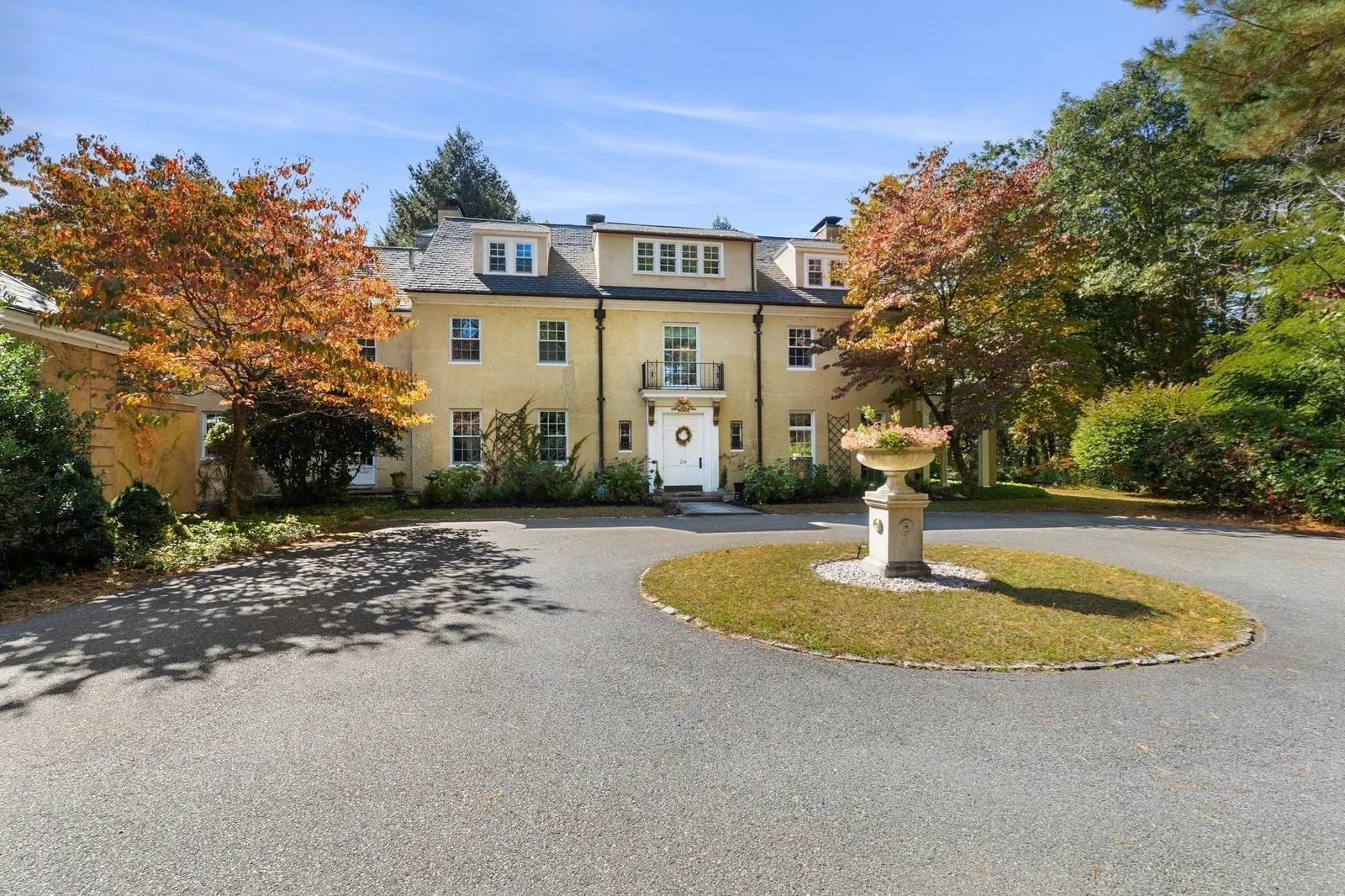204 Ridge Street, Millis