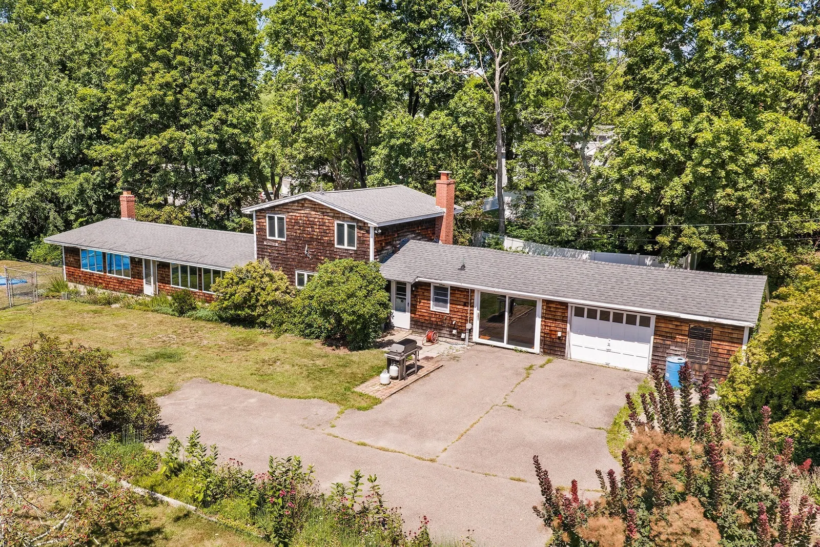 32 Cedar St, Millis