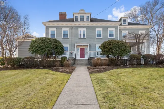8 Parker Rd #4