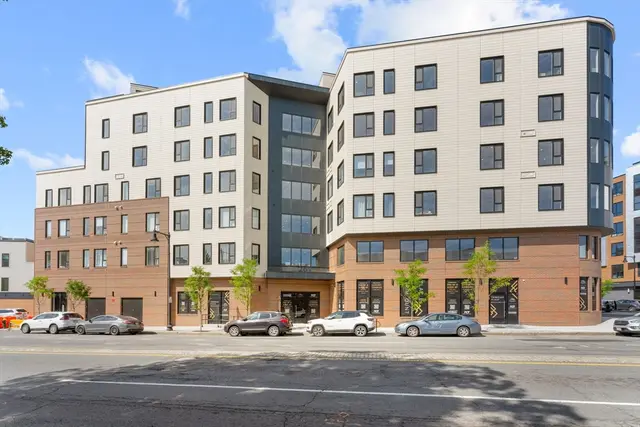 267 Old Colony Avenue #C3