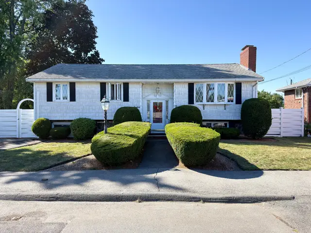 38 Amelia Pl