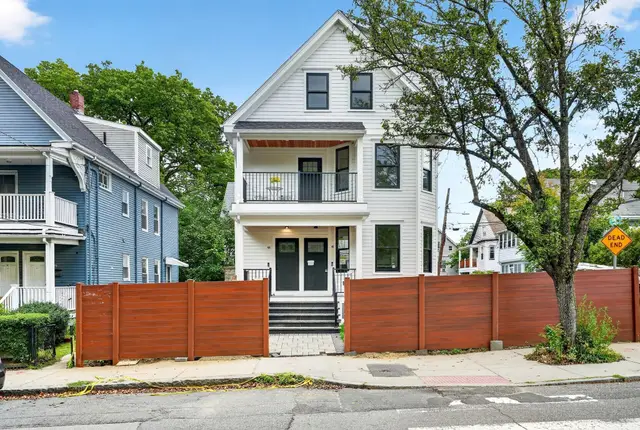 44 Walden St #44