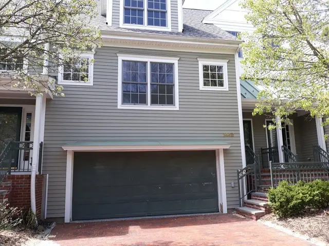 344 Boylston Street #B