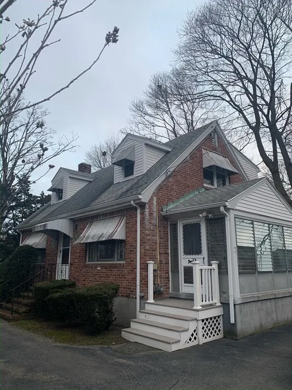 86-R Phipps St, Quincy