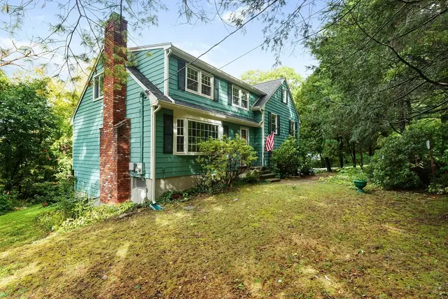 77 Warren Rd
