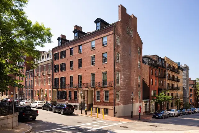 2 Derne Street