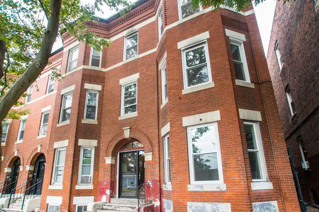 79 Brighton Ave #2