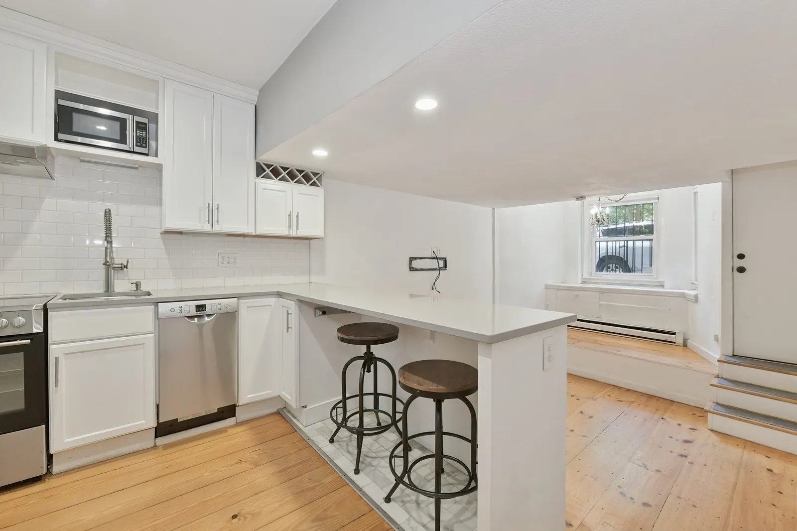 15 Saint George St #A, Boston