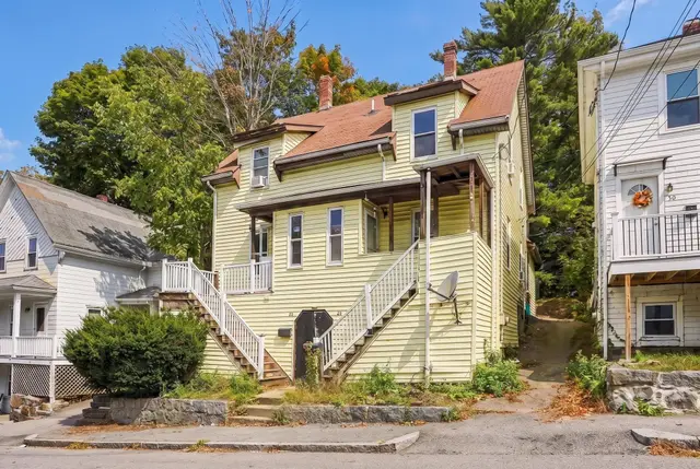 26 Prout St