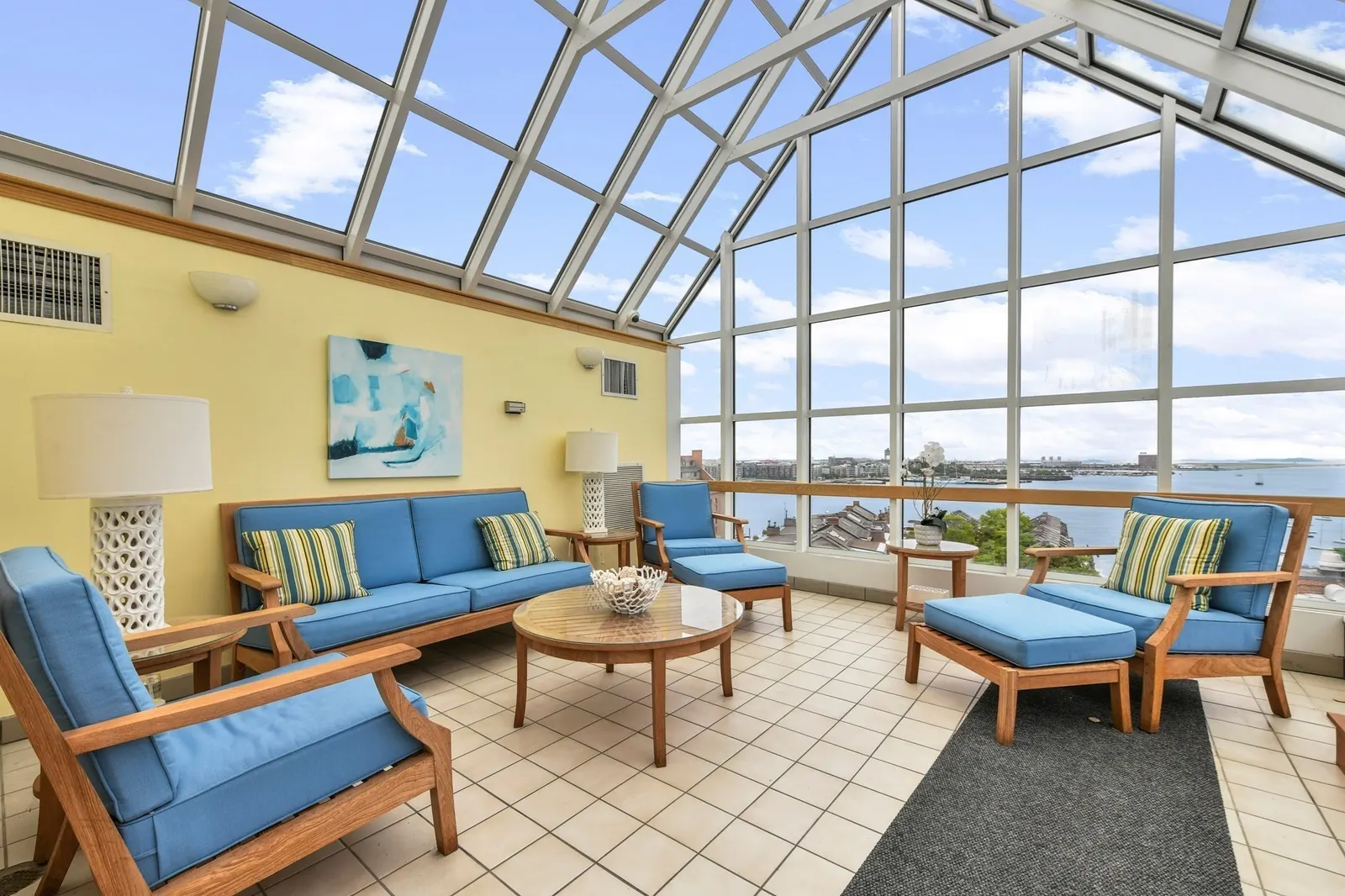 350 North St #404, Boston