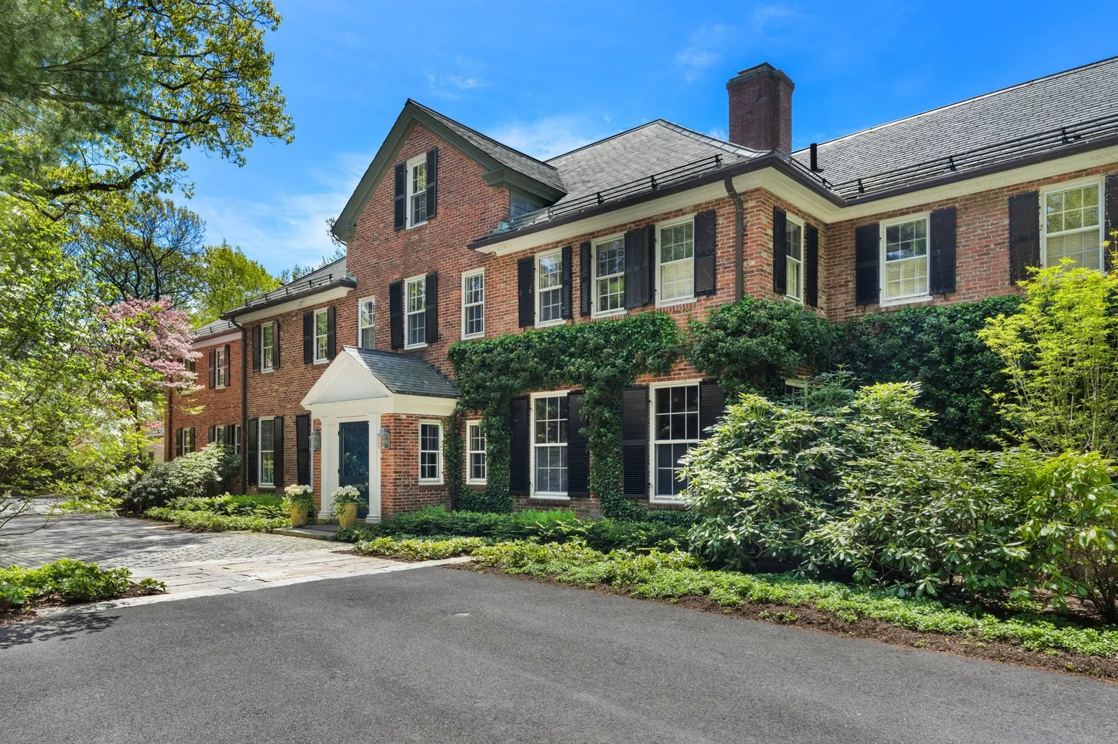 280 Warren St, Brookline