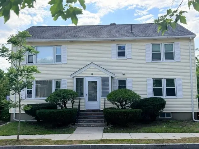 6 Bates Rd E