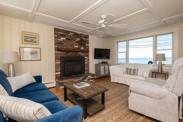 34 Beach St. #A WINTER