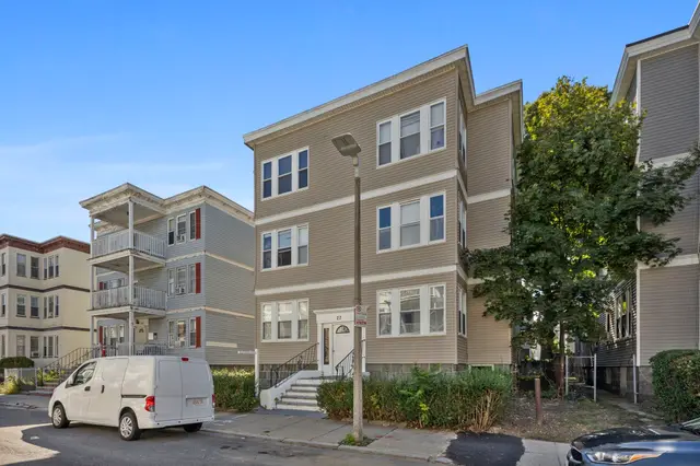 27 Hosmer St #2
