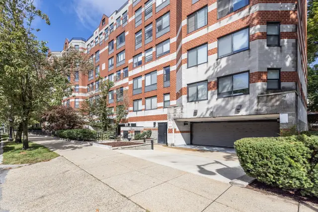1933 Commonwealth Avenue #212