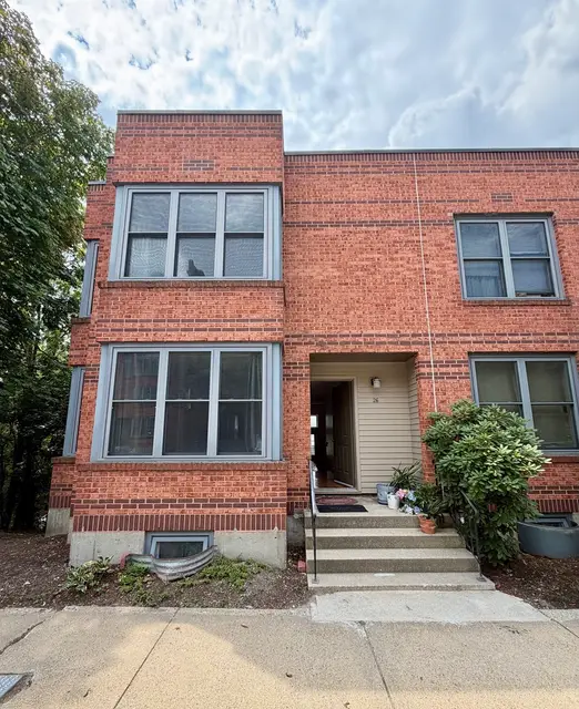26 Ellingwood St #26