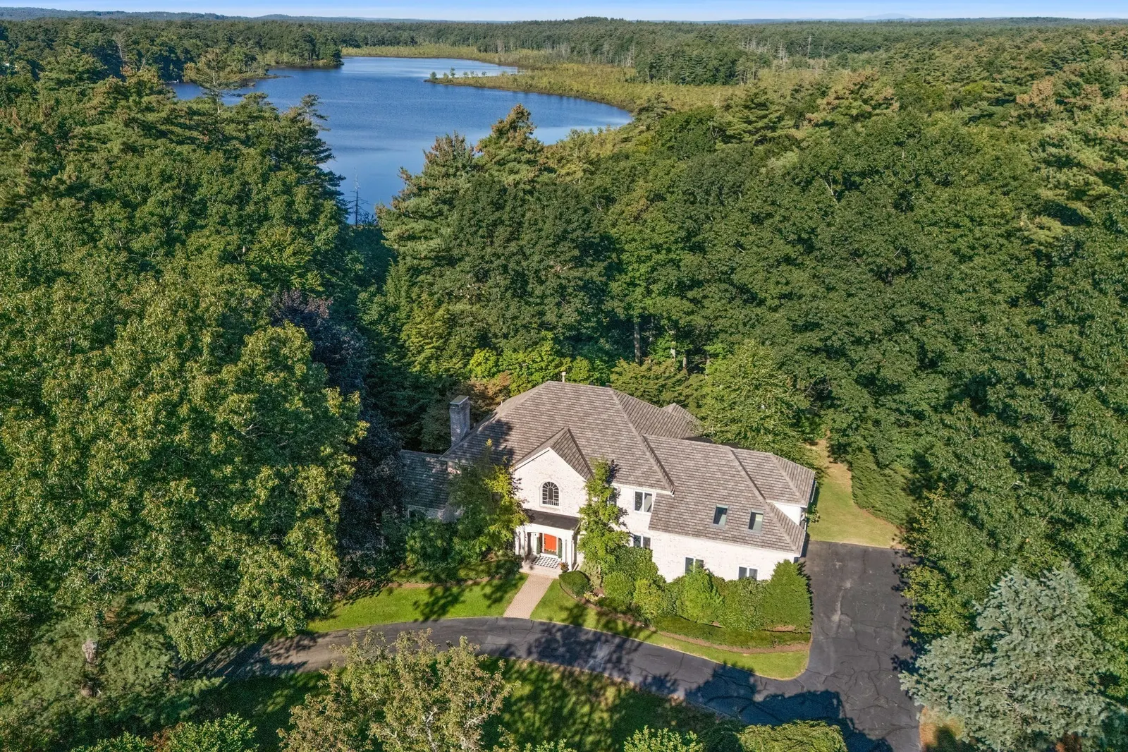 4 Webster Cir, Sudbury