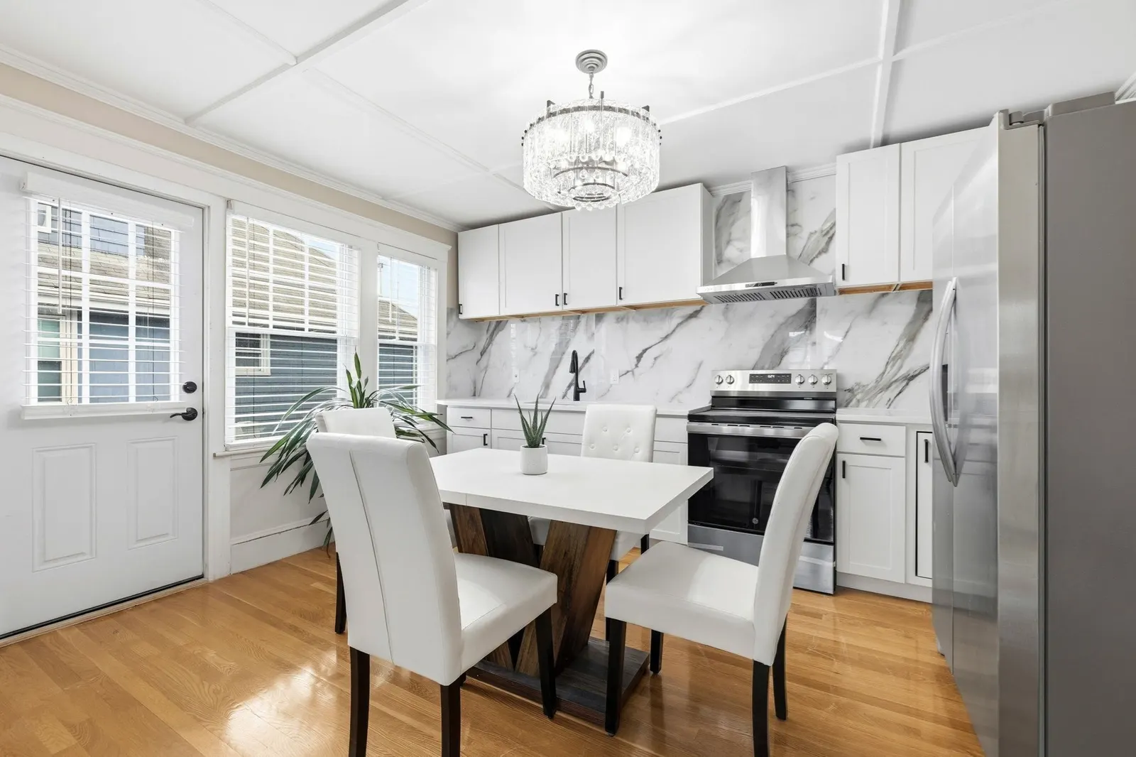 204 Eastern Avenue, Lynn
