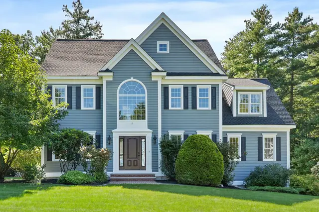 7 Sylvan Dr