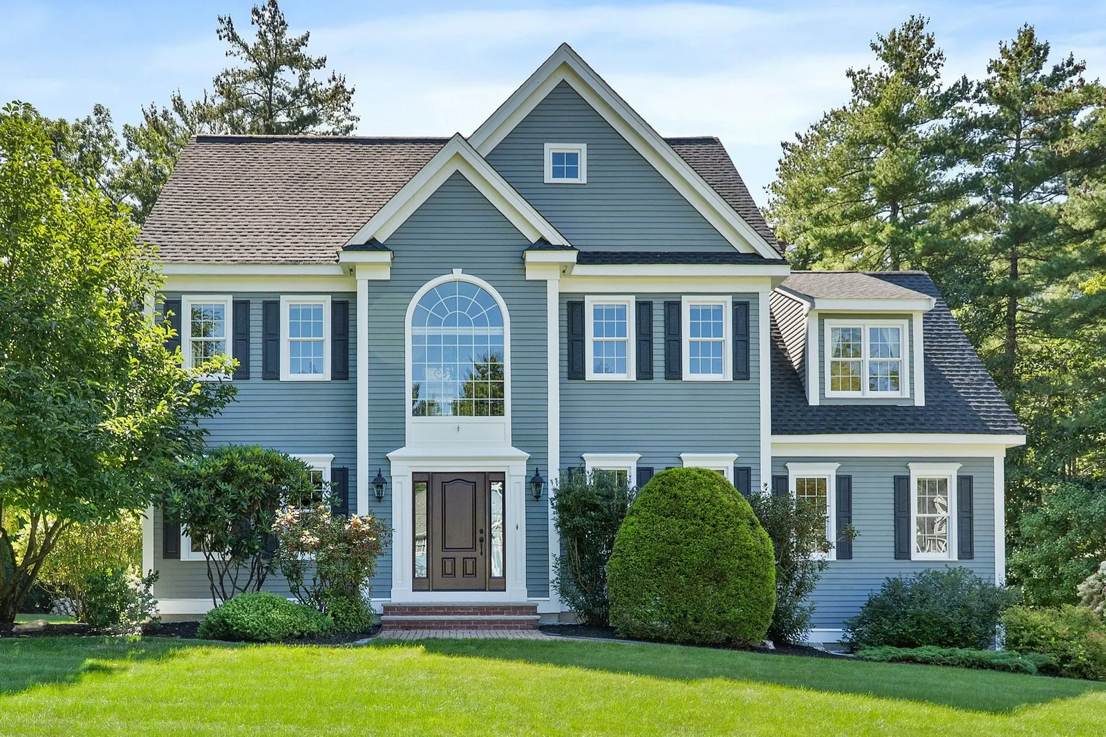 7 Sylvan Dr, Stow