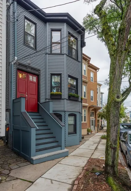 252 Webster St #1