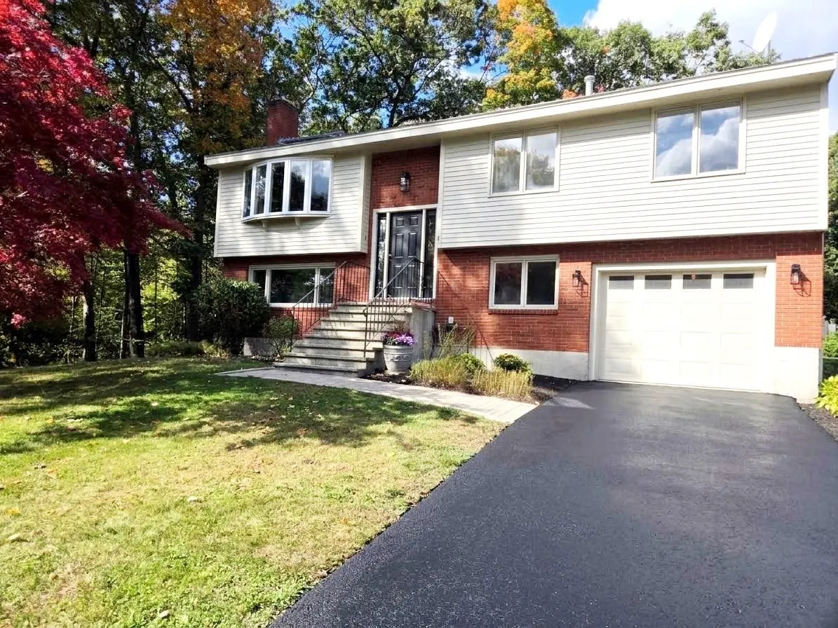 51 Wood Lane, Maynard