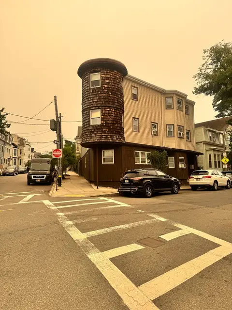 10-14 Marion St