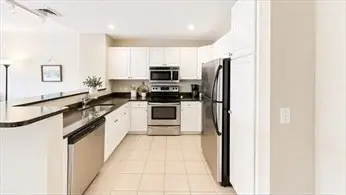 10 Seaport Dr #2217