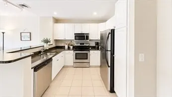 10 Seaport Dr #2217, Quincy
