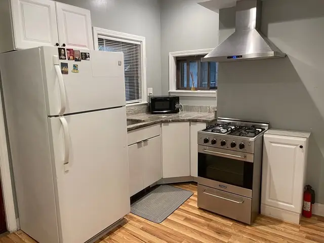 176 West Sixth St. #1